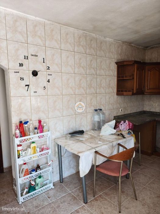 Moradia T2 em Pedra com Charca — Donas, Fundão Uma Rara Oportunidade n