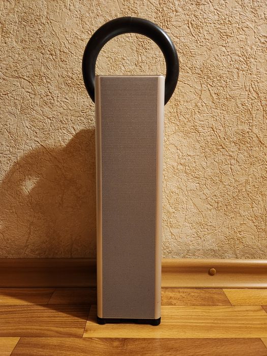 Bang and Olufsen Beosound 3