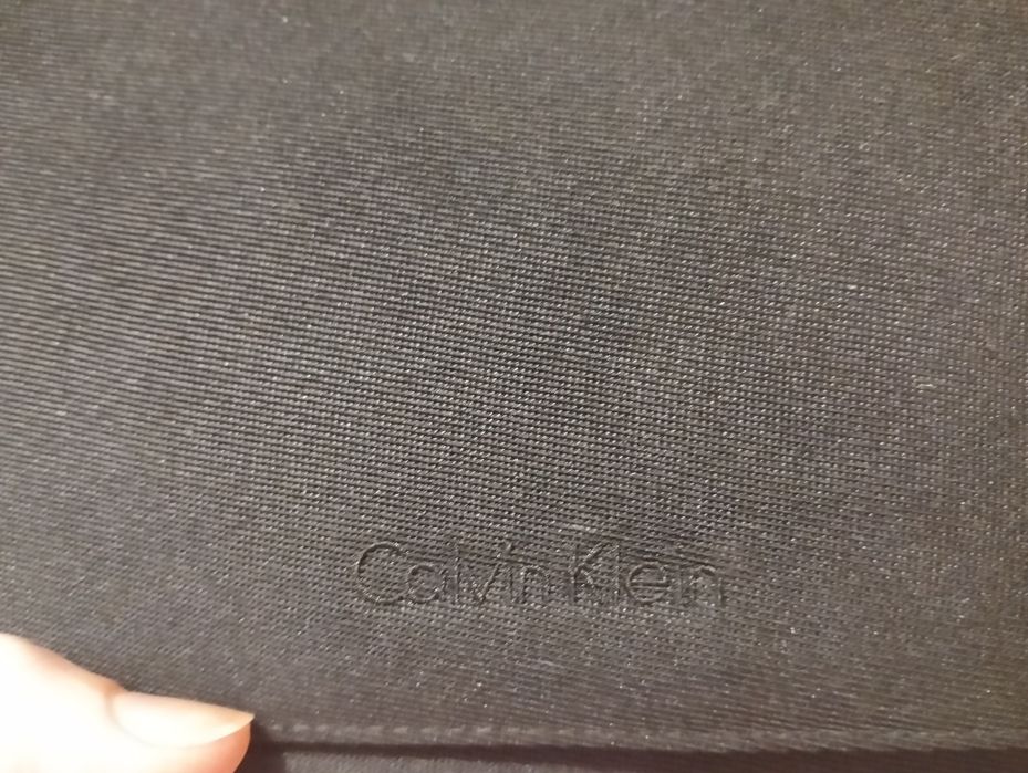 Bolsa preta Calvin Klein