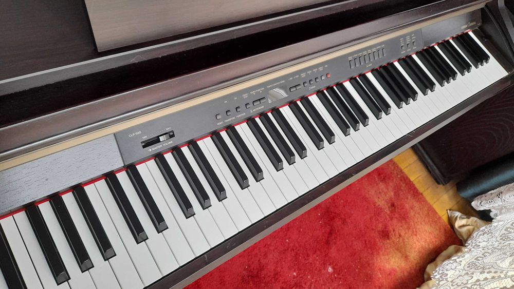 Piano Yamaha CLP 930