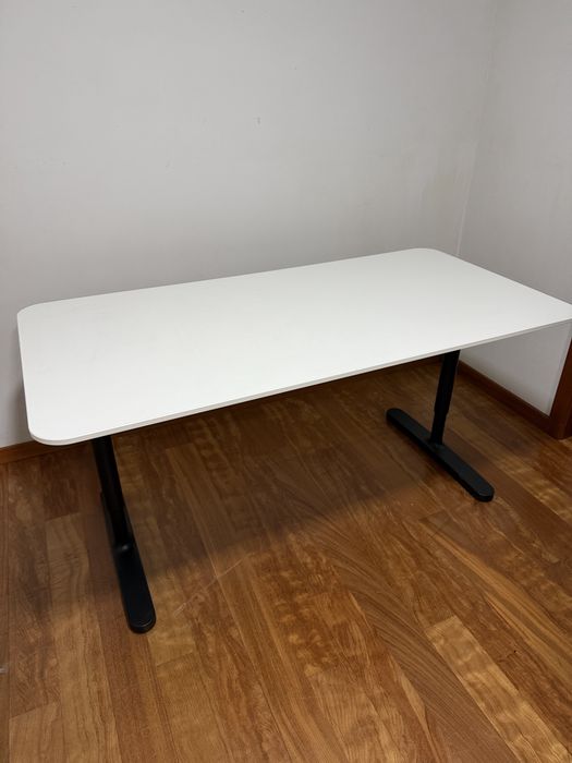 Secretaria como nova