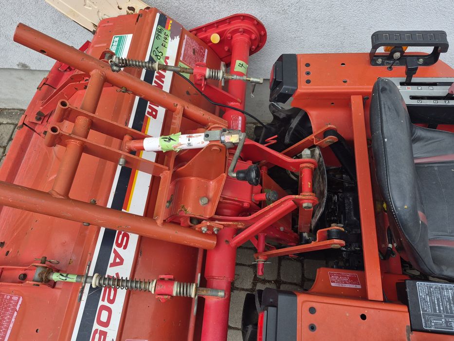Yanmar z glebogryzarką iseki ładowacz kubota