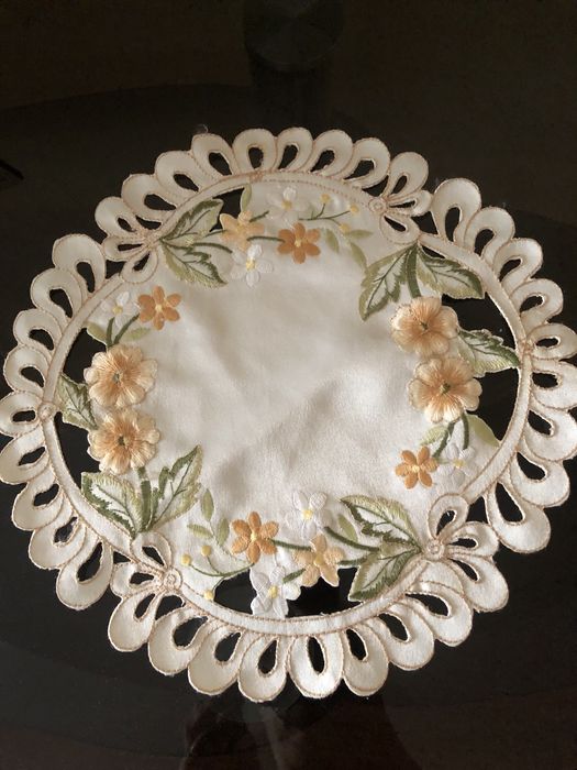 Продам салфетки на стол