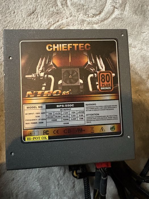 Obudowa pc wraz z zasilaczem i 3 wiatraczkami