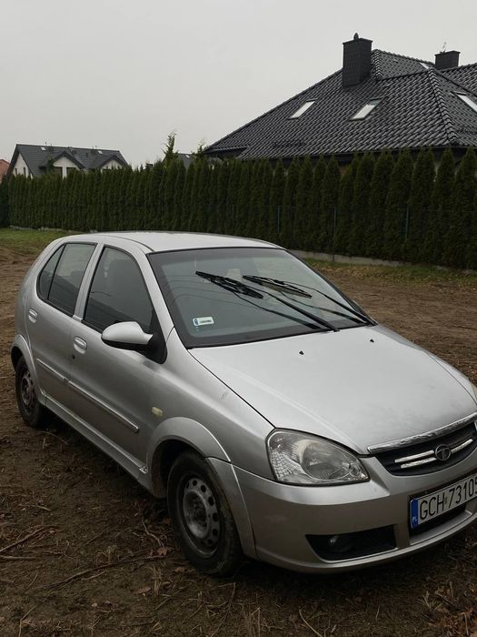 Tata Indika 2009 rok osczendne auto