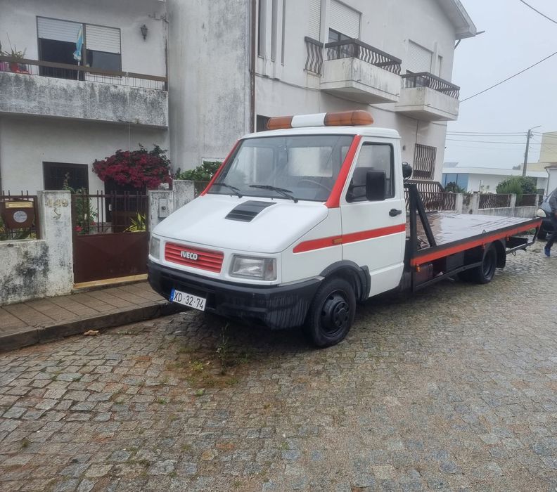 Serviços de pronto socorro carros motas máquinas 24 horas low cost