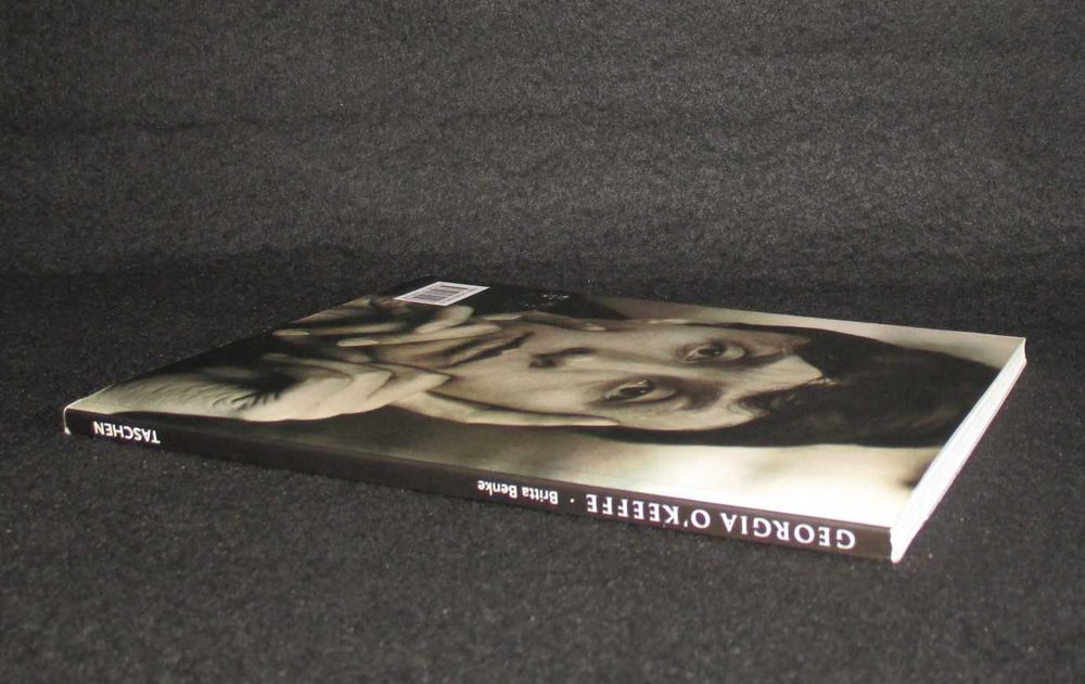 Livro O'Keeffe Britta Benke Taschen