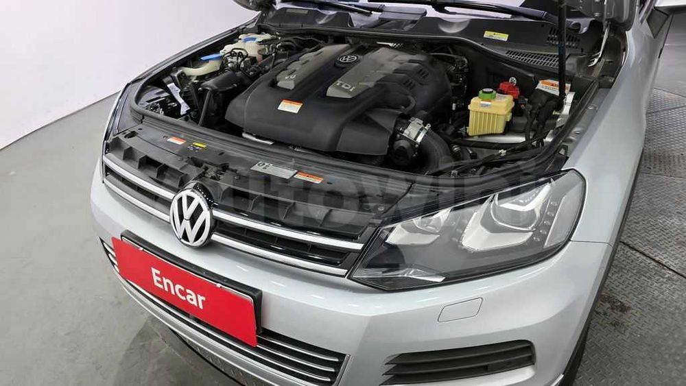 2014 Volkswagen New Touareg V6 3.0 TDI Bluemotion 7P5