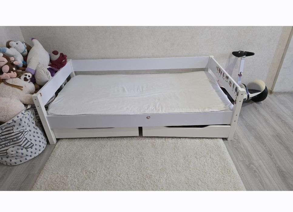 Продам кровать детскую 160×80