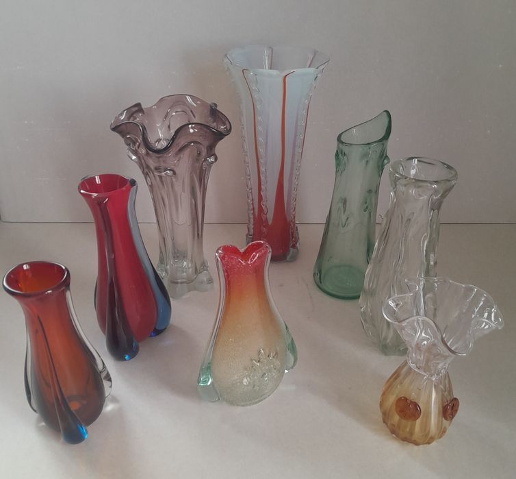 Ваза гутне скло кольорова ваза