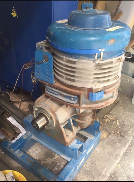 Лебедка лифтовая