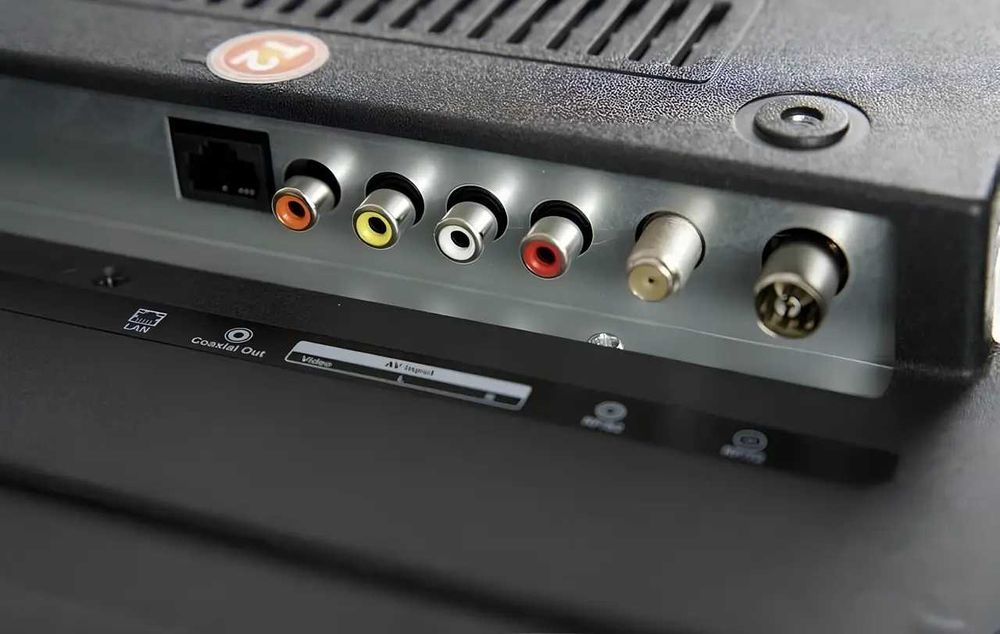 Телевізор Samsung 45" UHD Smart TV Android 14 | З голосовим пультом