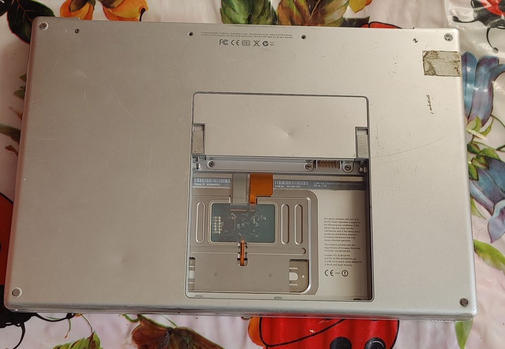 MacBook Pro 15    /4GB