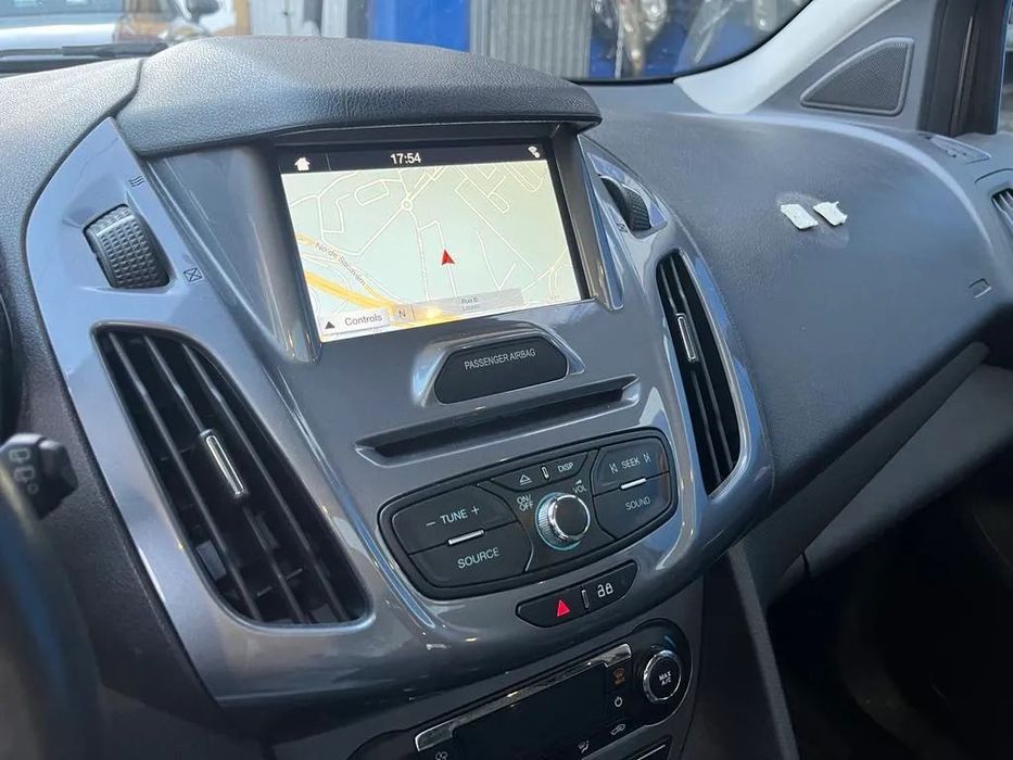 Ford Transit / Tourneo Connect 2013 -2021 (Para Peças)