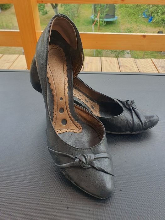 Buty na obcasie 38