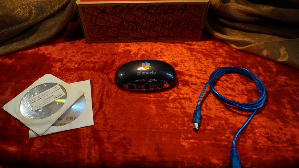 Стрім сетап: камера - Sony NEX-VG20EH + Pinnacle 710-USB (карта відеозахоплення)