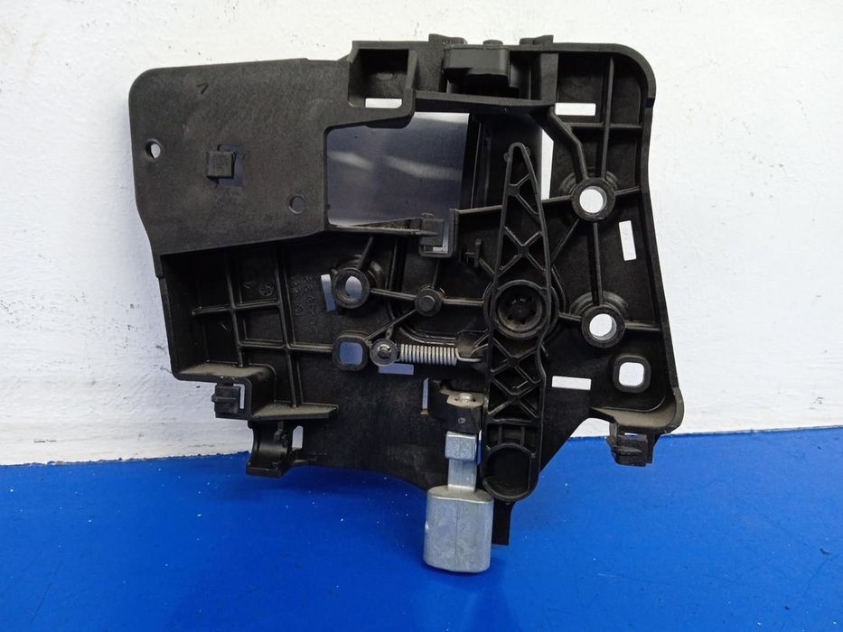 MANIPULO INTERIOR LATERAL DIREITO CITROEN BERLINGO 2009 -9682100677
