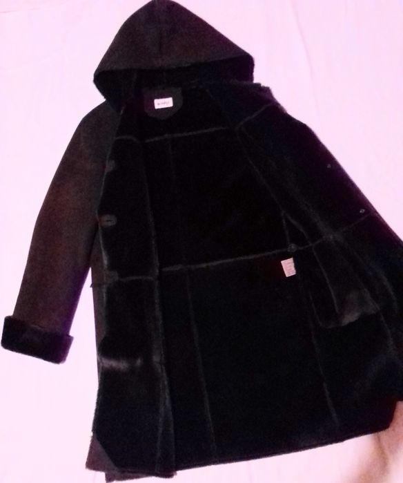 Демисезонная дублёнка .