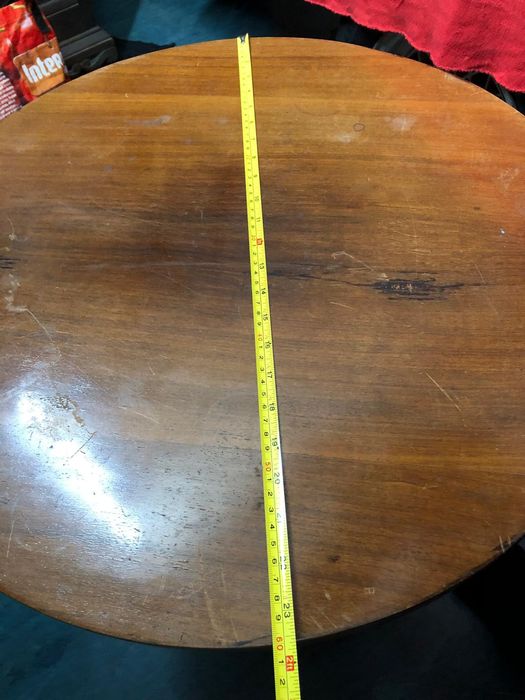 Vários móveis antigos