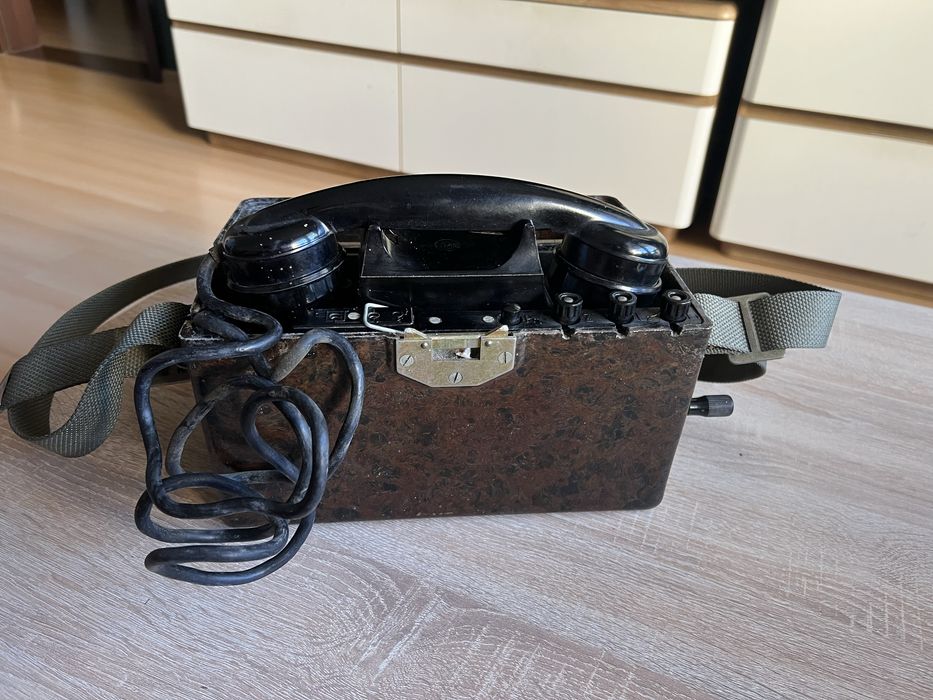 Telefon polowy MB66