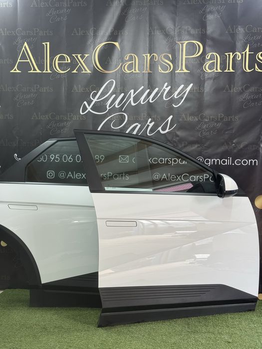 В наявності бампер передній задній  на Hyundai ioniq 5