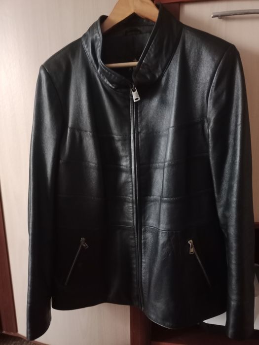 Куртка шкіряна жіноча