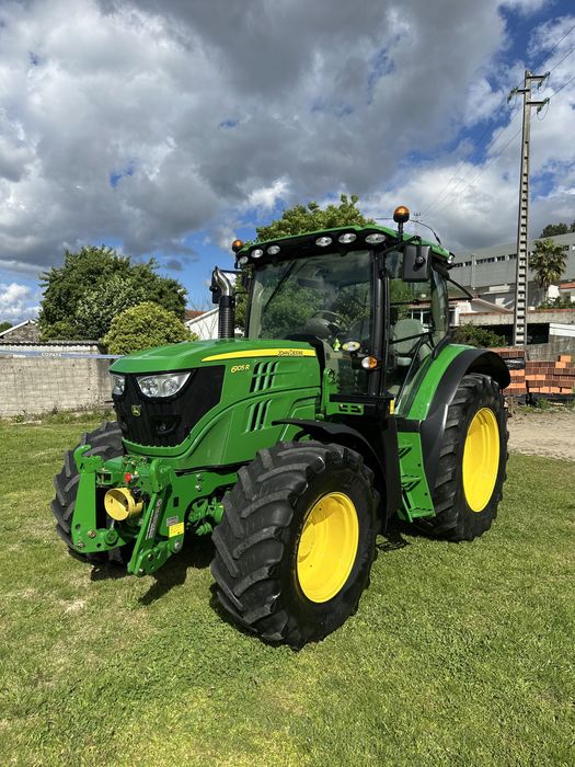 Trator John Deere 105R