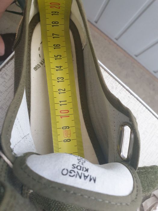 Детские кроссовки (макасины) Mango