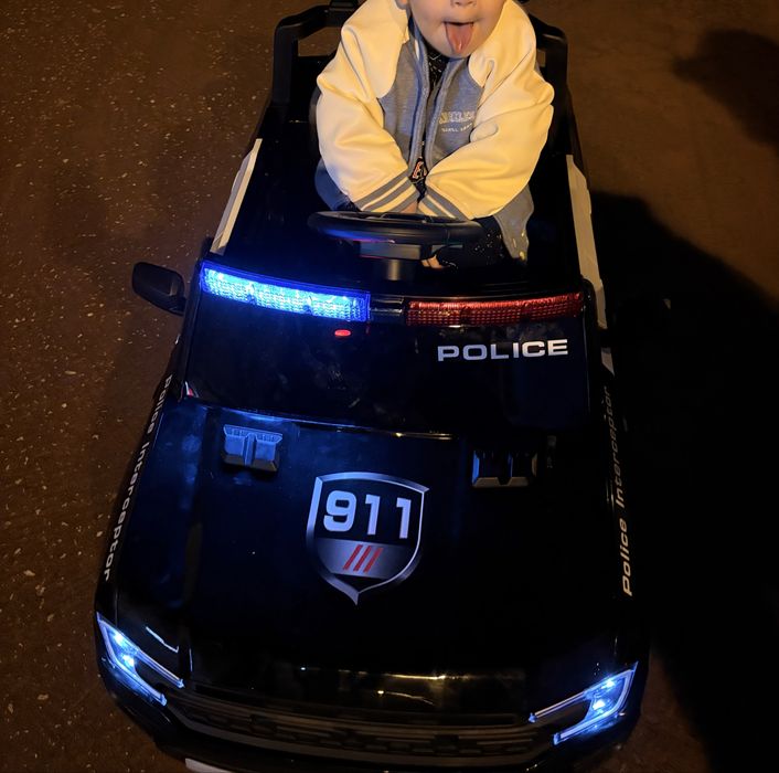 Carro infantil policia