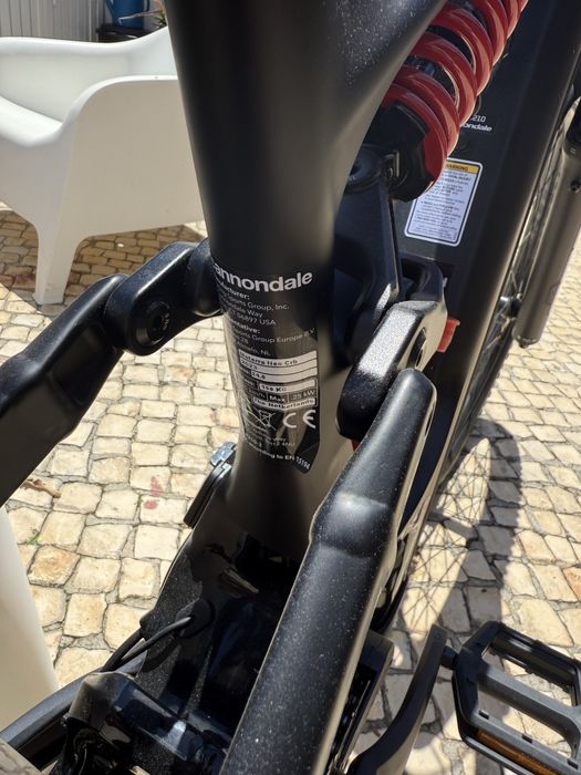 Cannondale - Montanha Moterra Neo Carbon Lt 2 Matte Preto