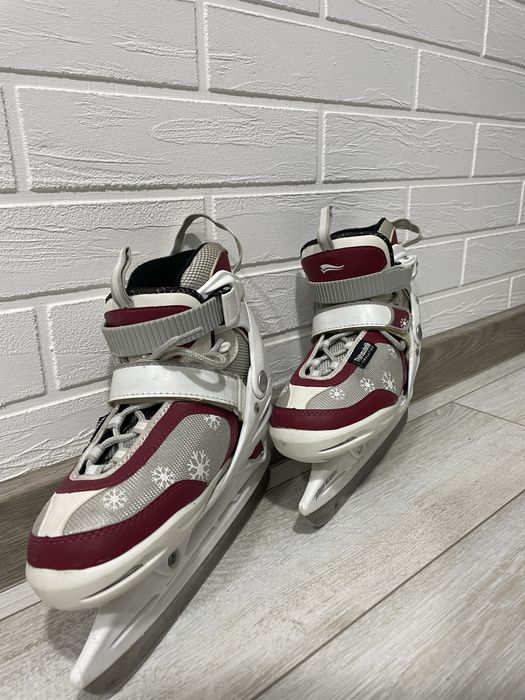 Ковзани фірмові, якісні, різних розмірів