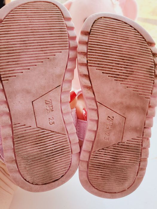 Босоніжки ZARA 23 розмір