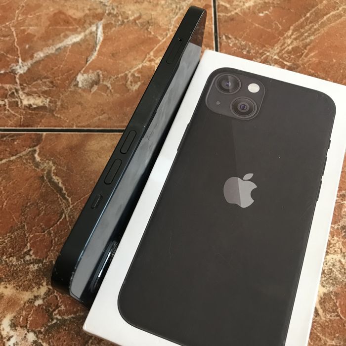 iPhone 13 midnight 128 Gb