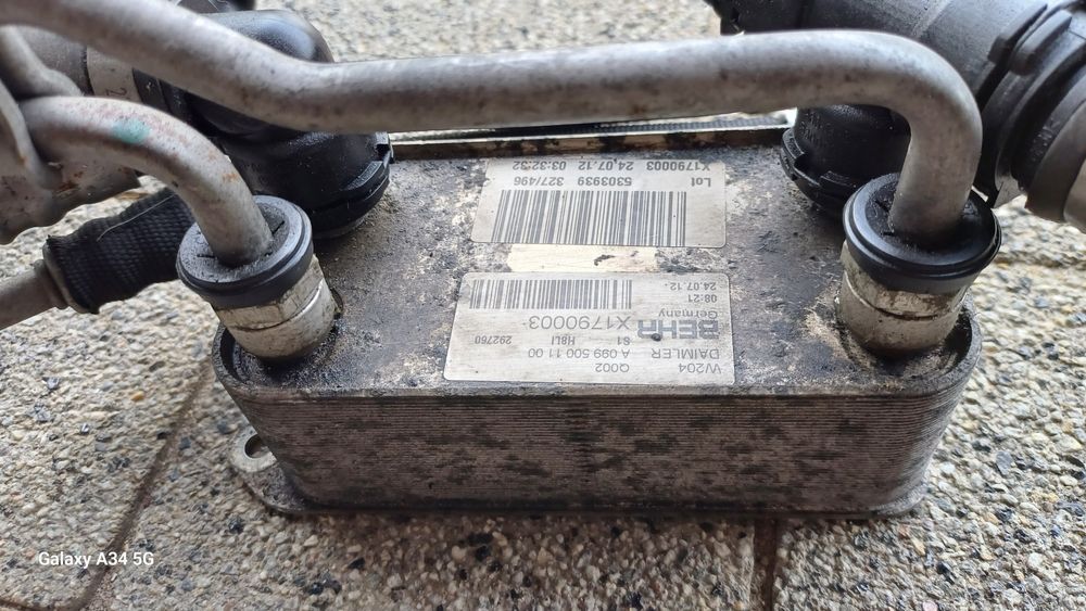 Chłodnica oleju mercedes c kasa A204 2.2