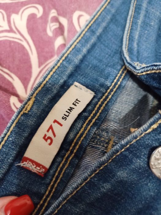 Продам жіночі джинси LEVI STRAUSS