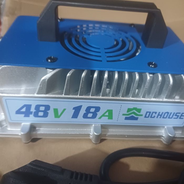 Зарядний пристрій для літієвих акумуляторів DC HOUSE 48V 18A