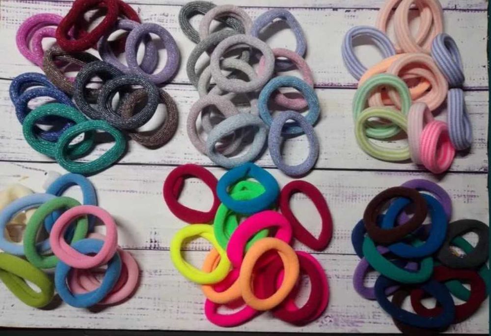 Резинки для волос. Диаметр 4 см. Цена за 1 шт Много цветов