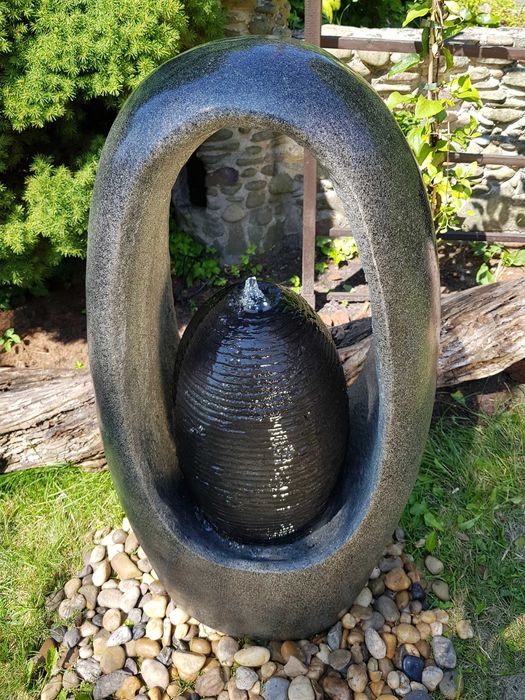 Fontanna ogrodowa "LONDYN" wysokość -90 cm  Darmowa wysyłka !!!