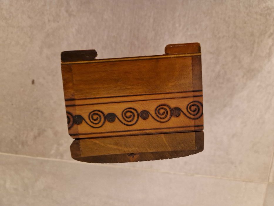 Szkatułka drewniana PRL