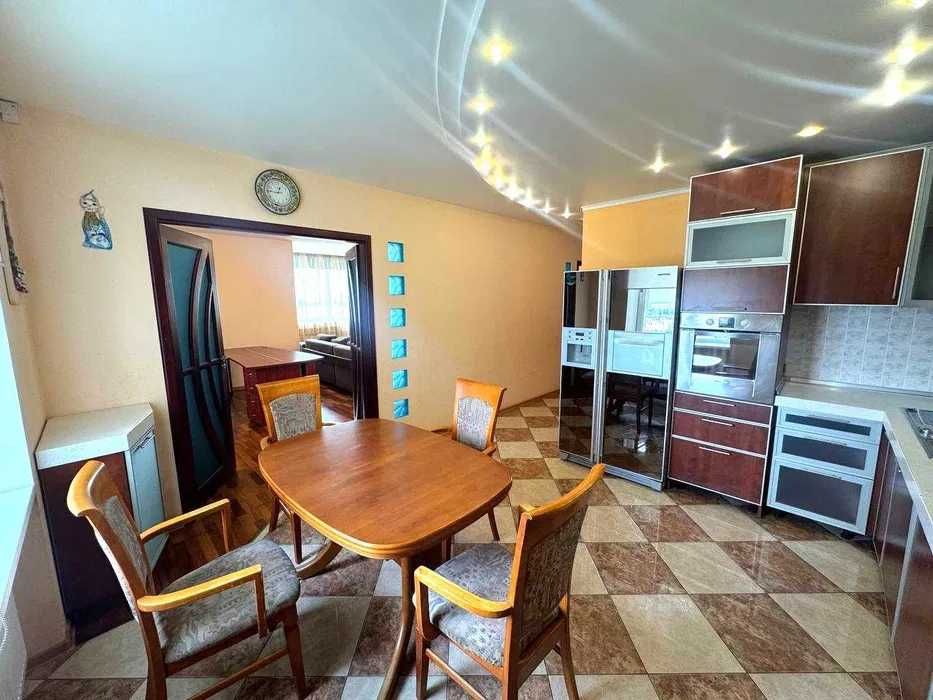 пр Берестейський 103, простора 4к, м Житомирська,Святошино