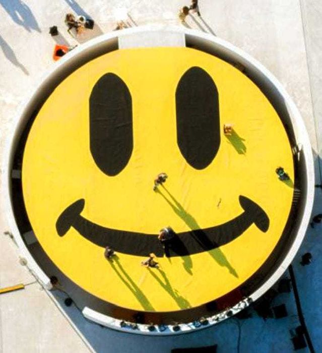 GIANT SMILE 22 mt — From the FATBOY SLIM Lisbon Event