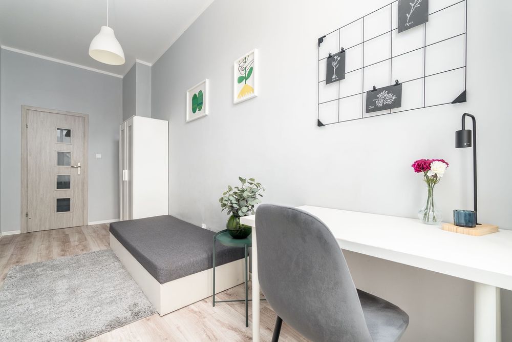 Przestronny pokój w damskim mieszkaniu, ul. Dubois 3, blisko Pl.Rodła