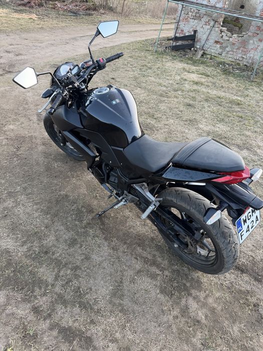 Kawasaki Z300/125