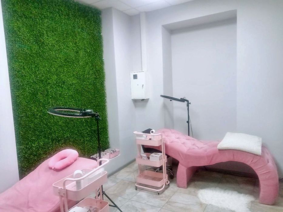 • Оренда фасадного приміщення, центральна частина міста