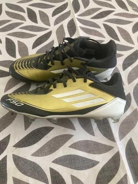 Chuteiras Adidas F50  tamanho 42