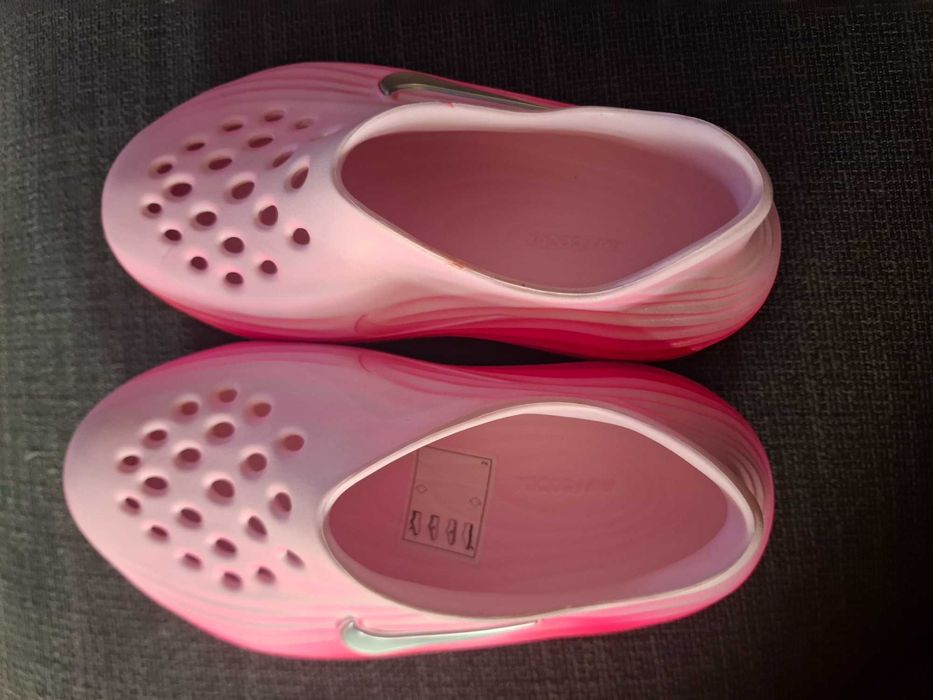 Vendo Nike Calm Mules originais, em rosa/magenta.