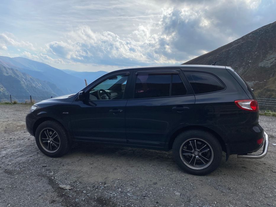 Продам надійний позашляховик Hyundai Santa Fe 2007 року.