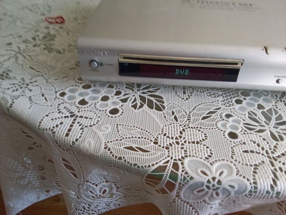 Продаю домашній кінотеатр SONY HCD-S550 добрий стан