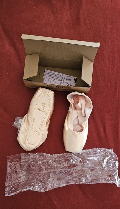 Buty Balerinki 38 i 39, typowe na Balet