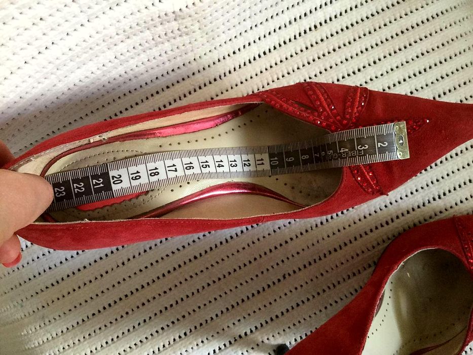 Алые туфли Respect замша классика 35 размер